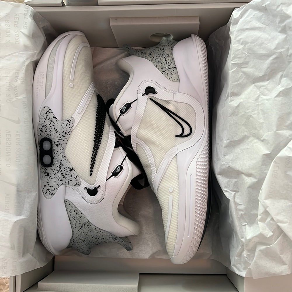 Nike Adapt BB 2.0 Mid Mens Sz 14 Basketball Shoe White Black Athletic Sn…